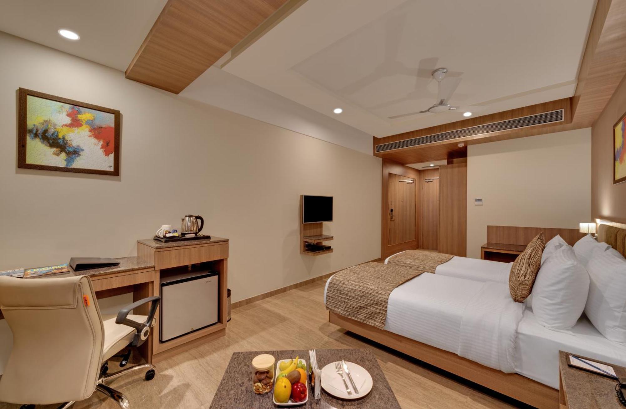 Anaya Beacon Hotel, Джамнагар Номер фото