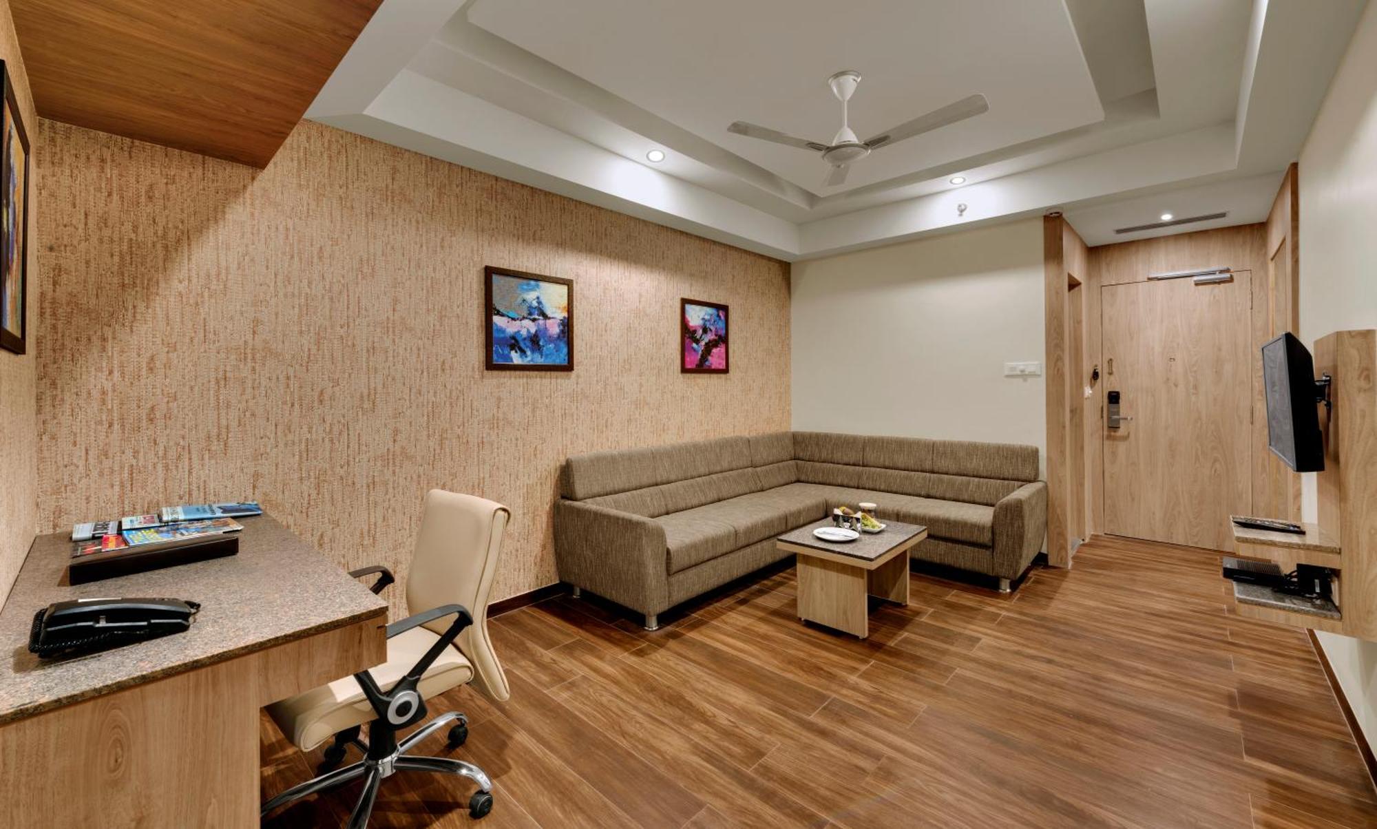 Anaya Beacon Hotel, Джамнагар Номер фото